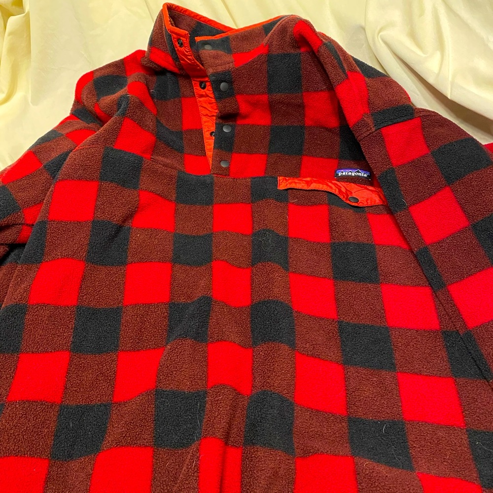 Men’s Patagonia Red Plaid Fleece XL